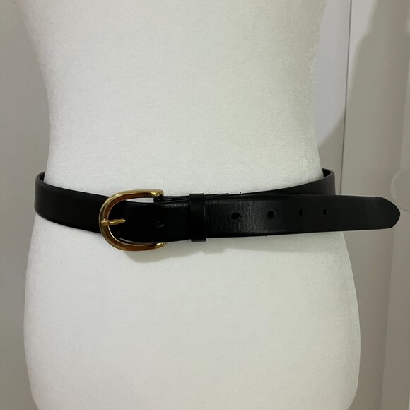 J. Crew Classic Belt in Italian Leather in Black with Gold Buckle Size Small F95 - Picture 3 of 9
